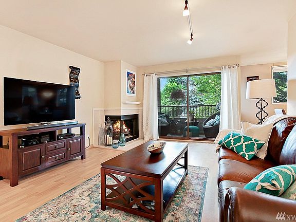 2nd image of 9710 5th Ave NE APT 310