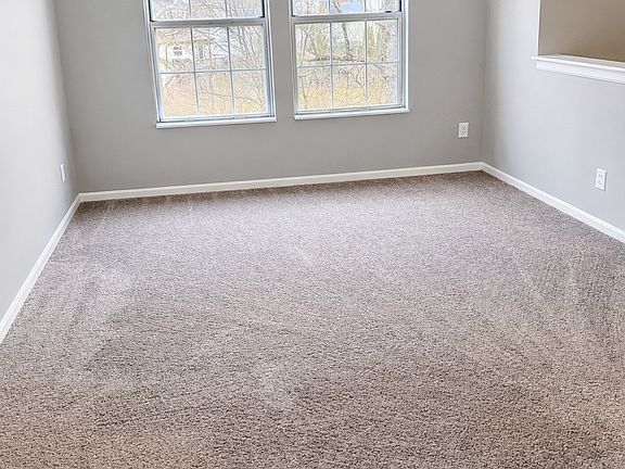3rd image of 123 Meadow Creek Dr