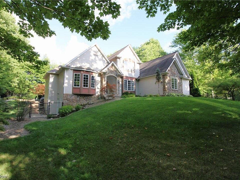 1st image of 9315 Roryanna Dr