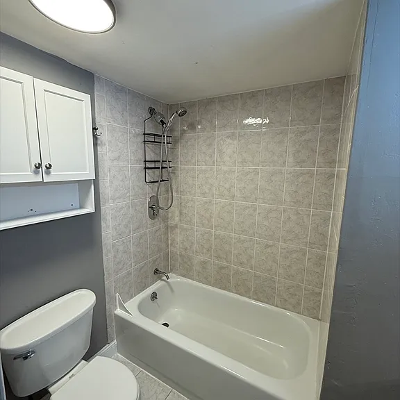 181 Bowen St #1 — Photo 6