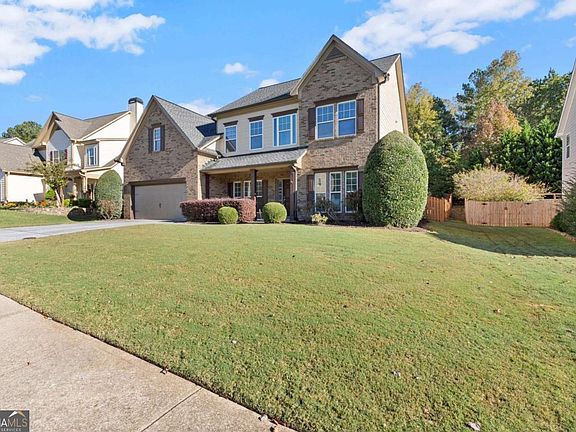 2nd image of 265 Parc Dr