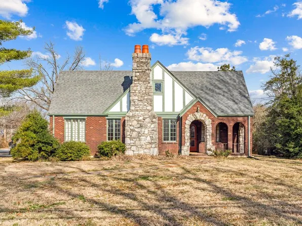 2303 S Main St, Hopkinsville, KY 42240