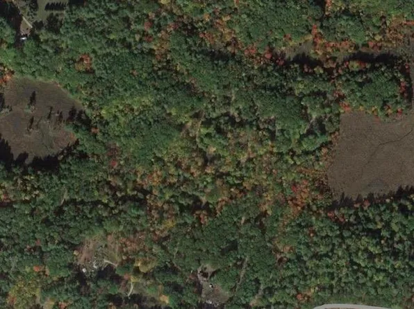 Perry Road, Deerfield, NH 03037