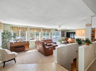 8412 Lakeshore Dr, Dexter, IA 50070