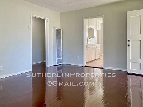 2 bed, 1100 sqft, $3,100 — Photo 4
