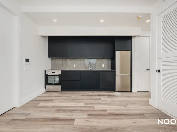 26 Quincy Street image 1 of 13