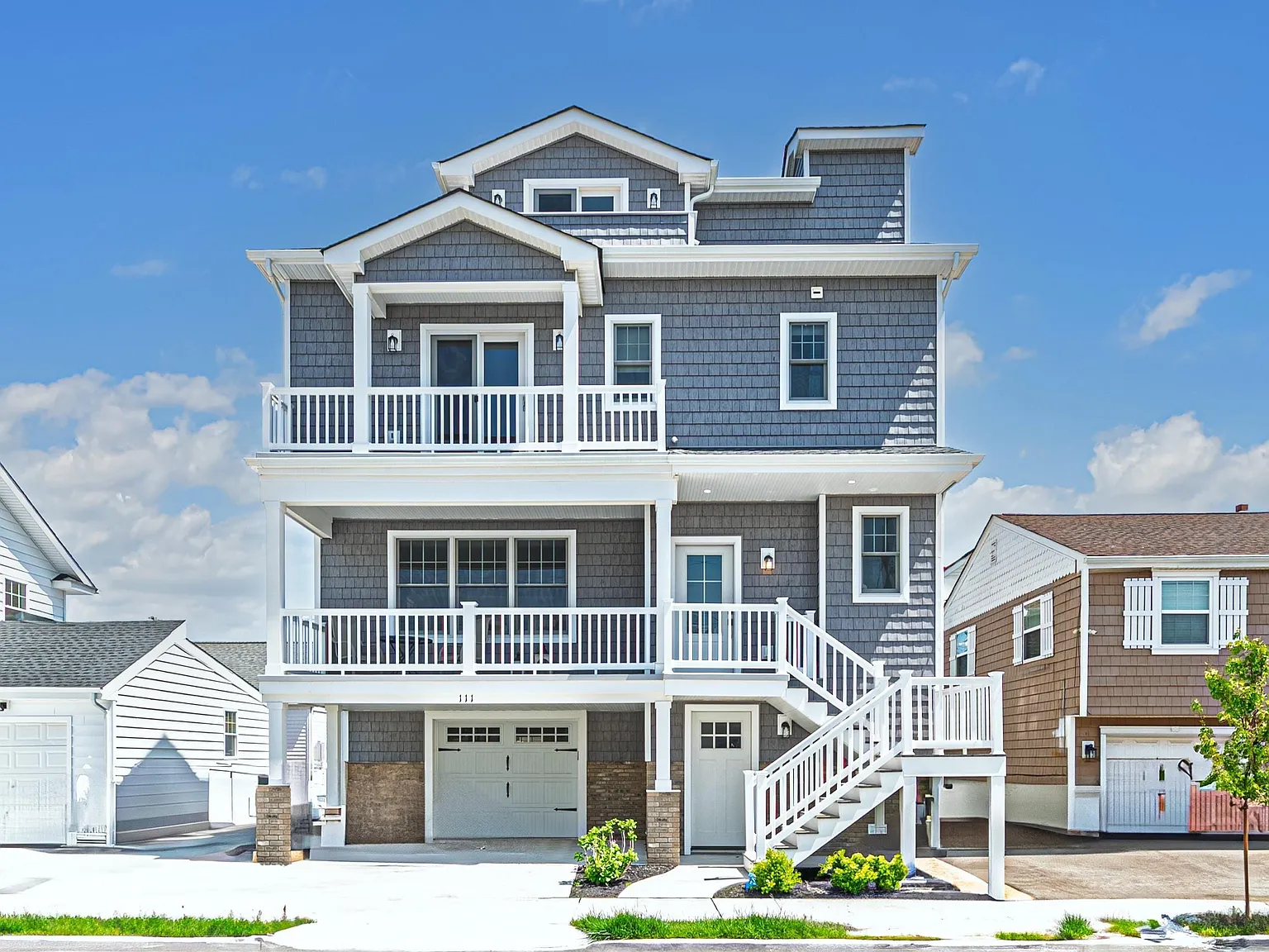 5 bed, 3.5 bath, 3200 sqft, $35,000 — Photo 1