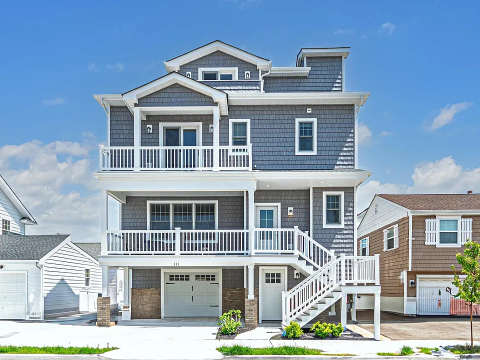 111 N Belmont