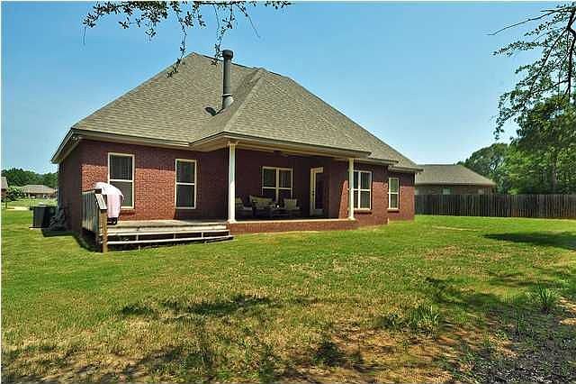 2nd image of 311 Poplar Grove Dr