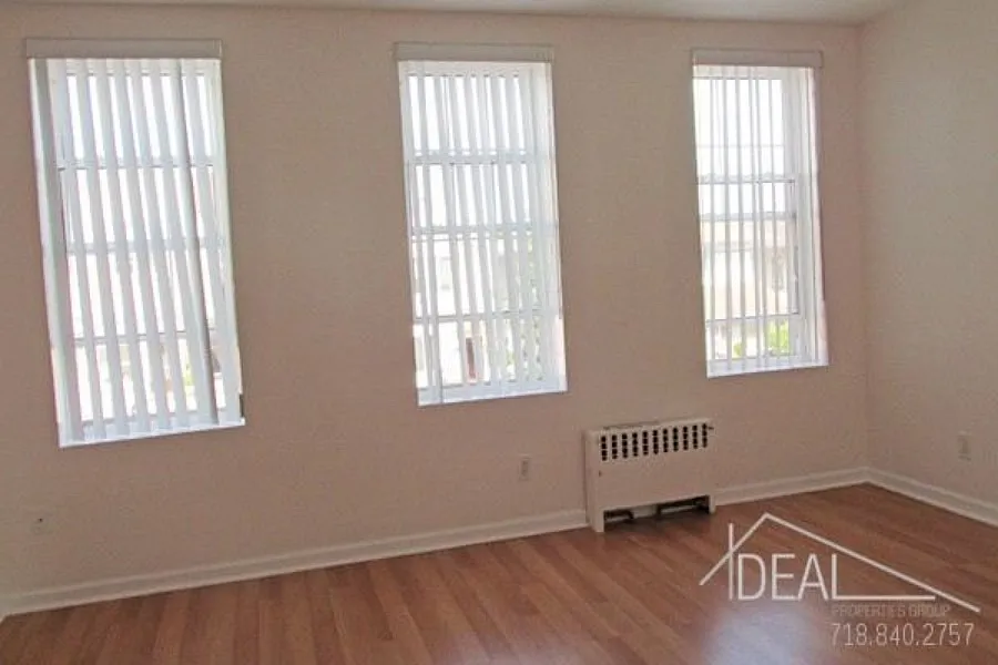 2 bed, $2,500 — Photo 3