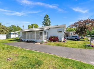 12 Narragansett Rd, East Hartford, CT 06118