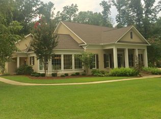 586 Crosby Ln, Columbus, MS 39701