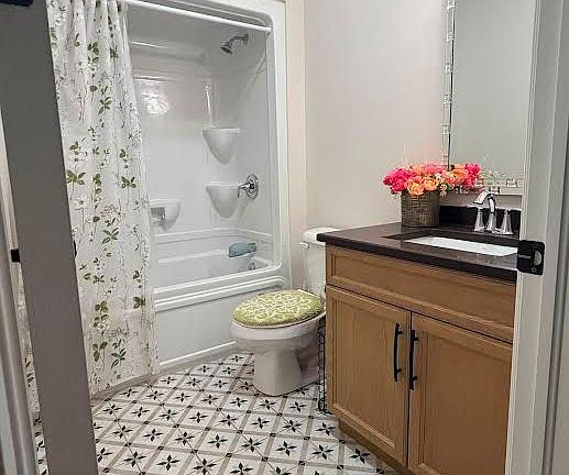 5th image of 1643 Virtue Ln