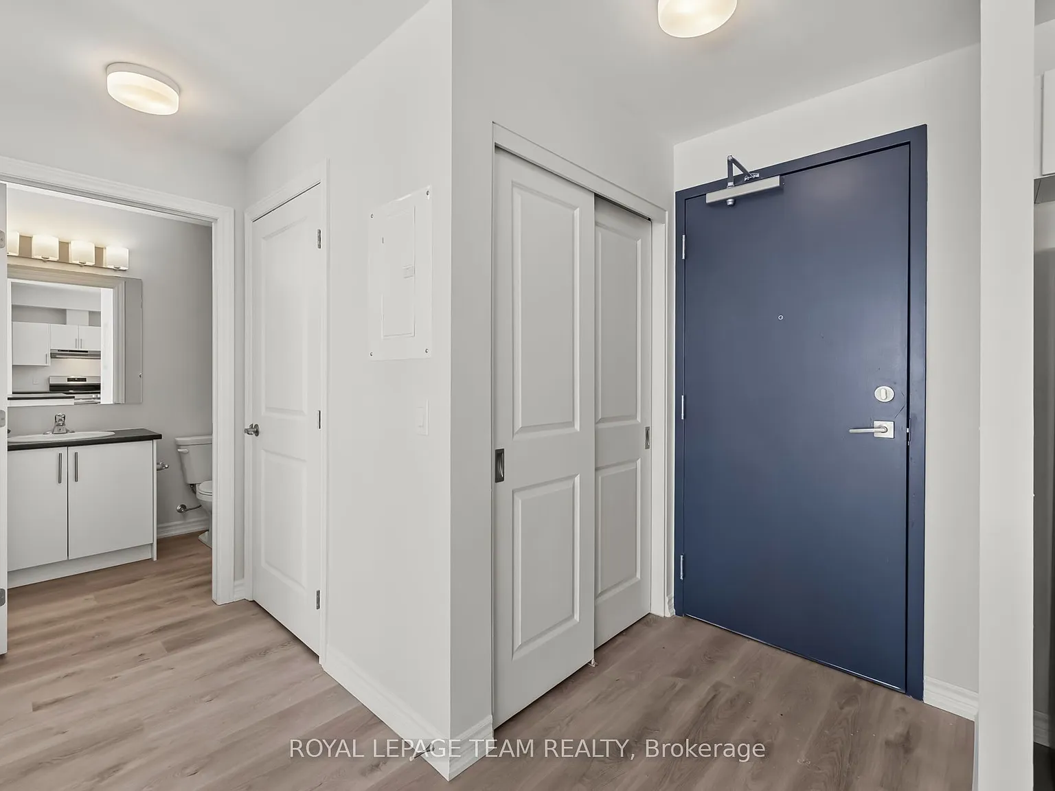 2 bed, $2,400 — Photo 2