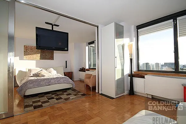Rented by Bellmarc Realty | media 25