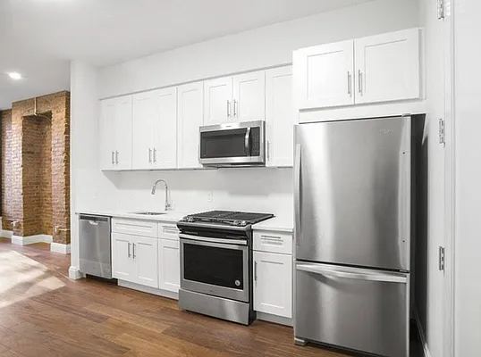 Rented by REAL New York | media 5