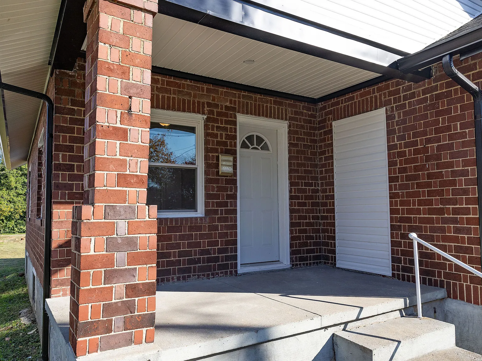 2 bed, 646 sqft, $1,100 — Photo 3