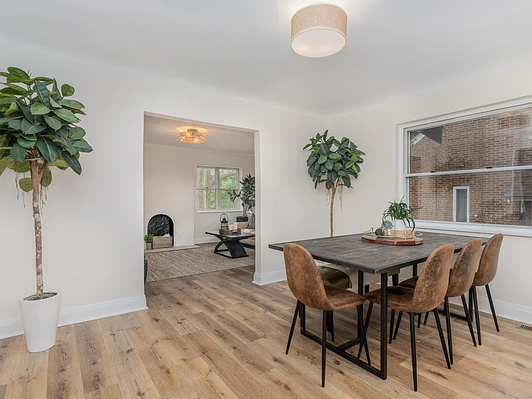 3245 Koenig Ave — Photo 7