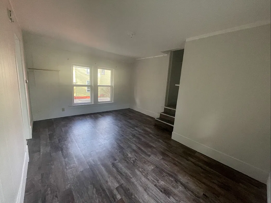 Studio, 575 sqft, $800 — Photo 2
