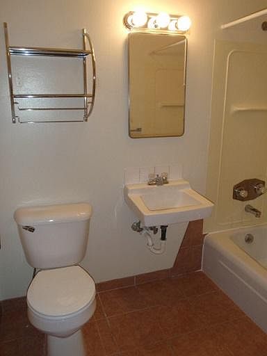 1st image of 436 Ford St APT 202