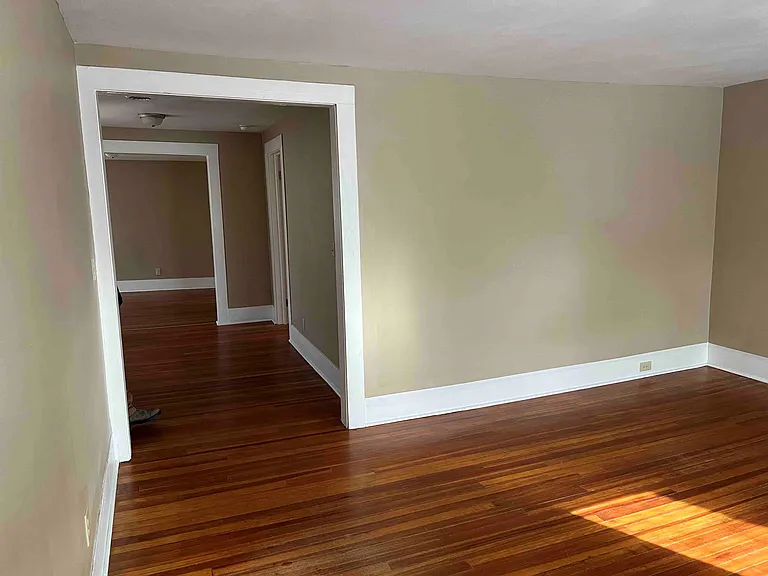 412 Tompkins St #2 — Photo 5