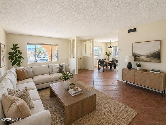 2nd image of 2571 Skipper Ln