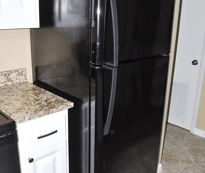 2516 Johnson Dr — Photo 7