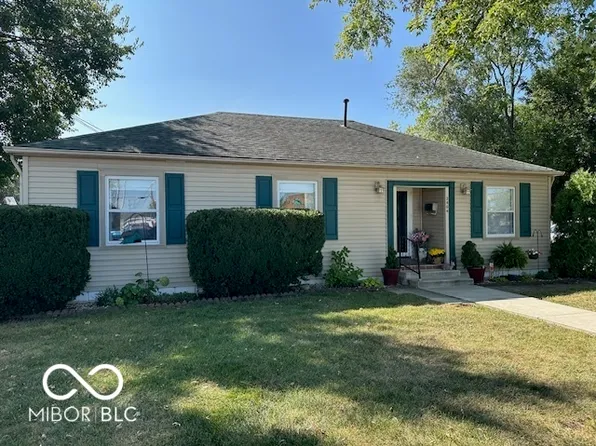 2404 N Cherry St, Columbus, IN 47201
