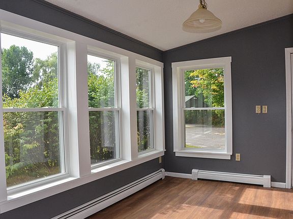 5th image of 593 Abbott Road