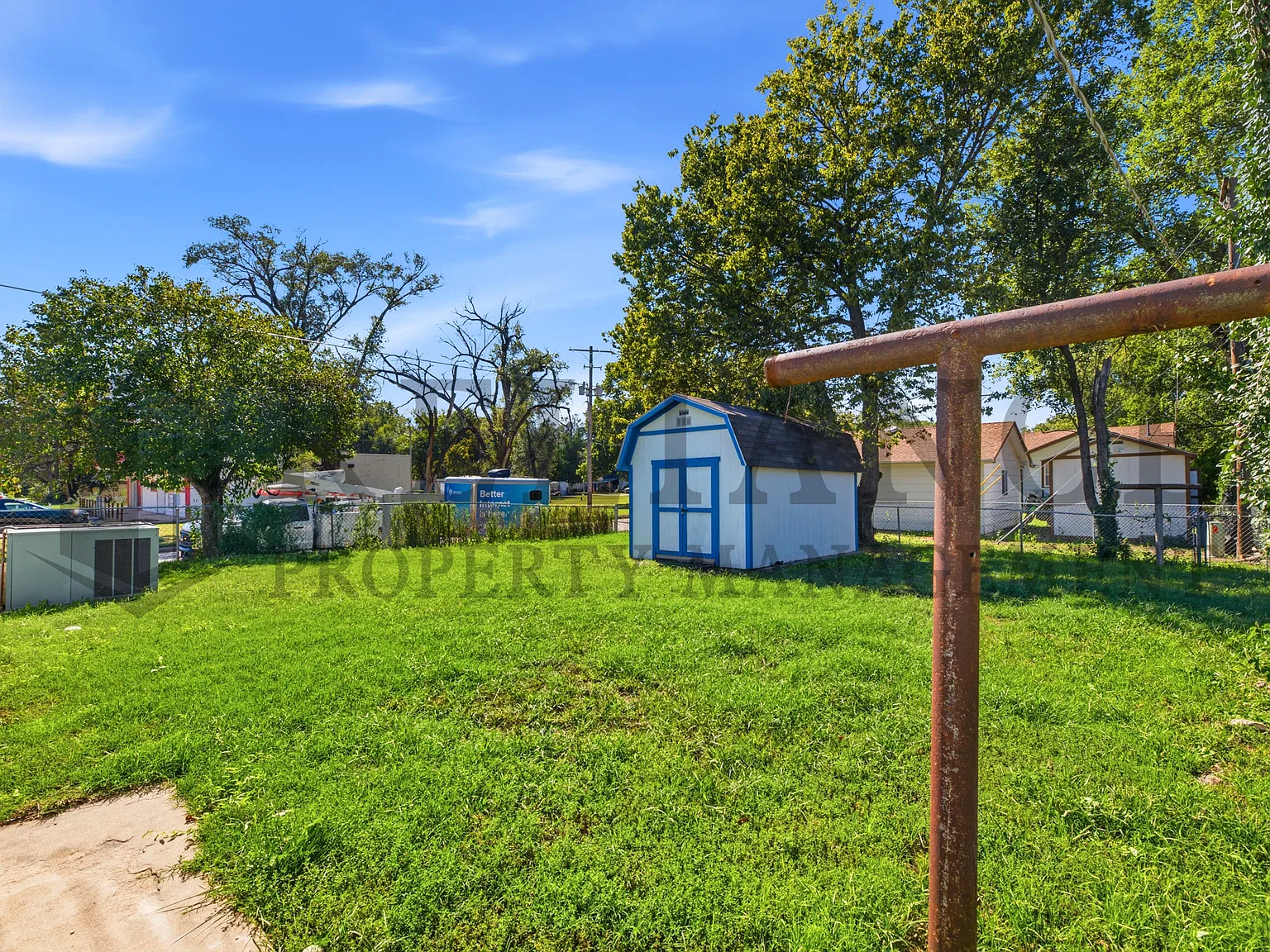 2561 S Hydraulic Ave - 1 — Photo 4