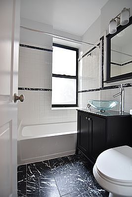 5th image of 612 W 144th St APT E9