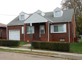 132 James St, Springdale, PA 15144