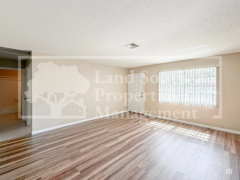 1703-B S King Ave #1701A-1707B — Photo 5