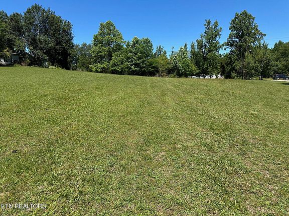 3rd image of Mars Hill Rd