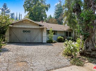 22144 Avenue Morelos, Woodland Hills, CA 91364