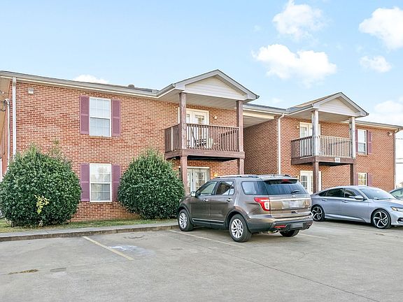 3rd image of 201 Cranklen Cir APT E