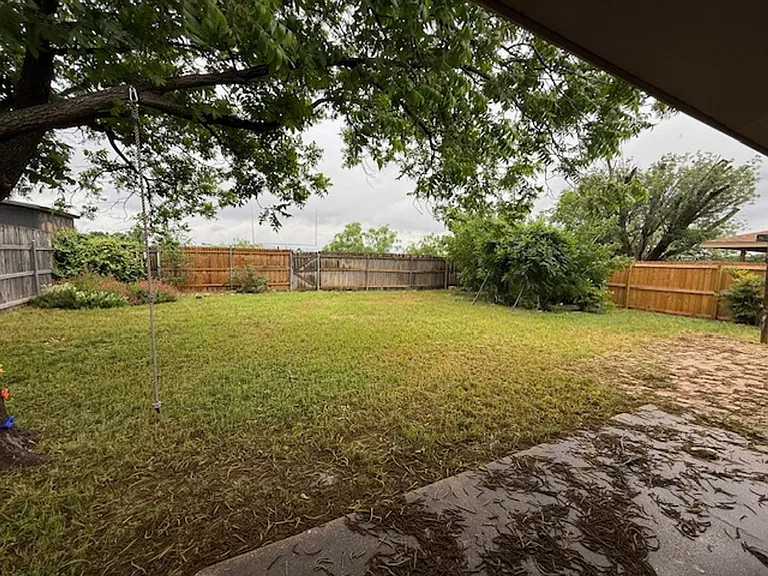 3925 Craig Dr — Photo 16