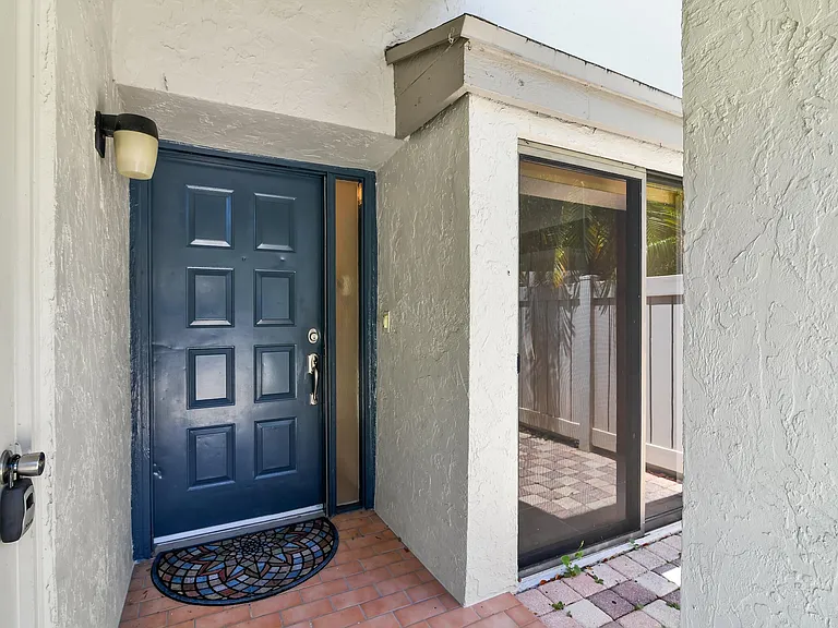 4821 NW 22nd St #4135 — Photo 5