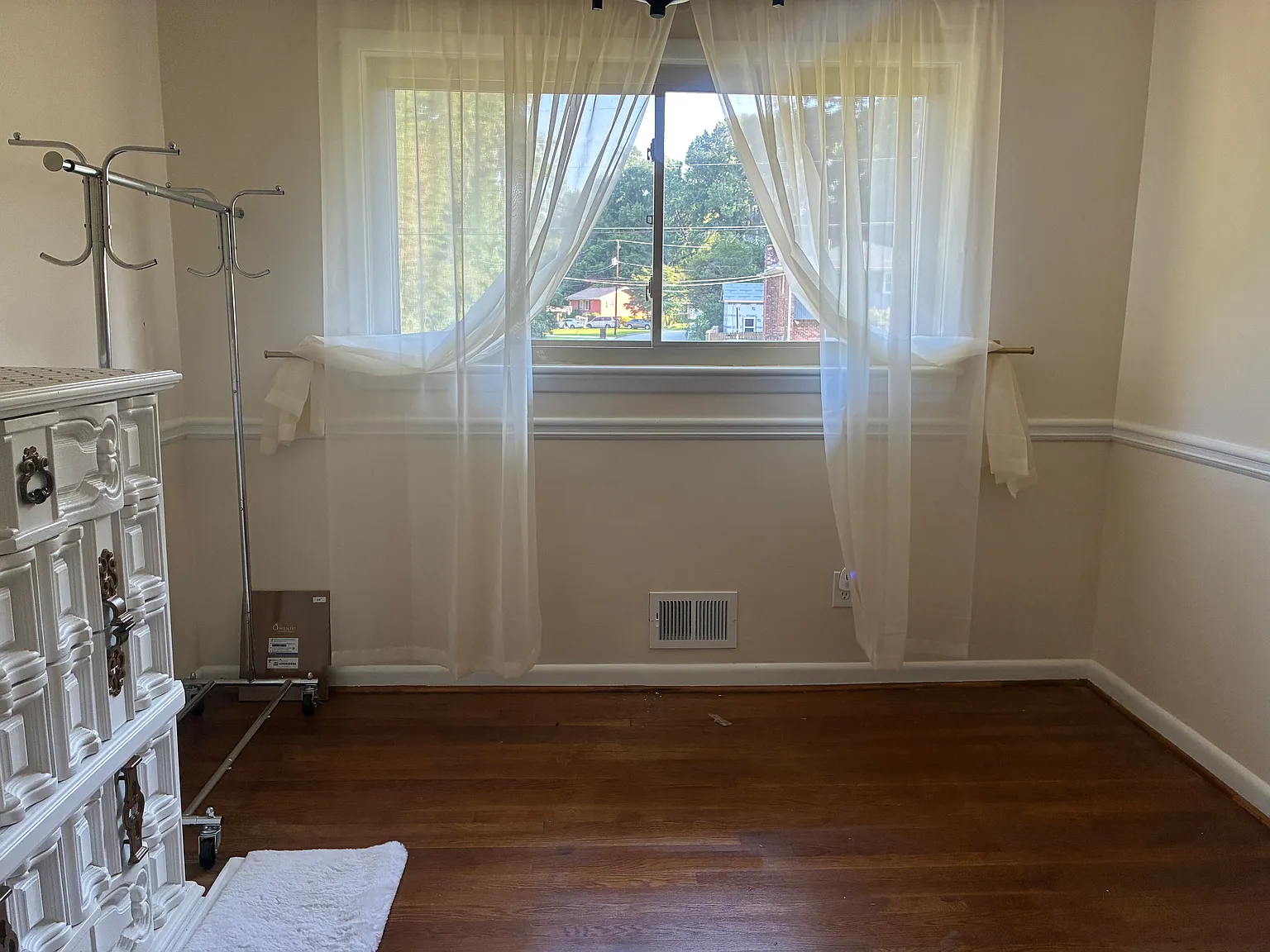 4 bed, 1596 sqft, $1,000 — Photo 4