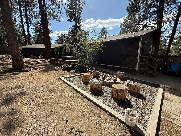 60874 Granite Dr — Photo 32