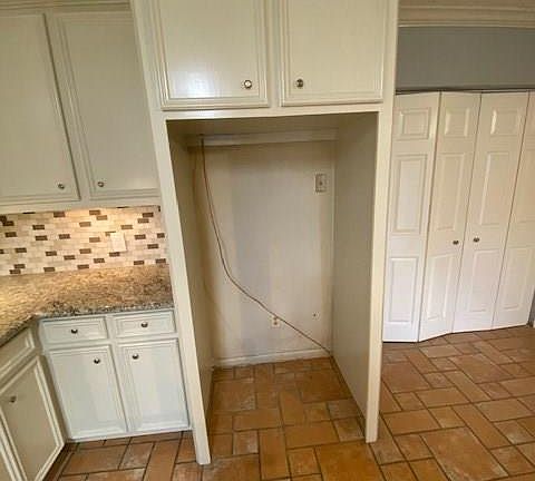 4th image of 3806 Tidewater Dr