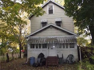 538 1/2 W 3rd St, Erie, PA 16507