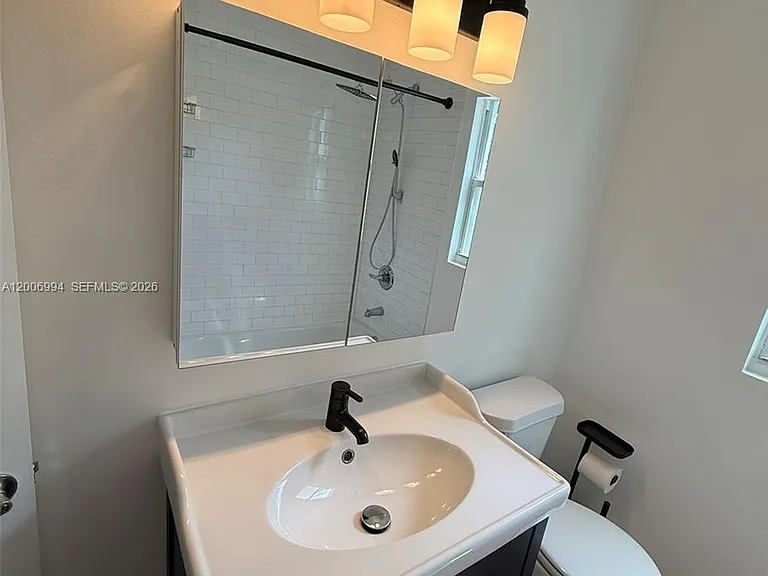 294 NE 57th St #2 — Photo 27