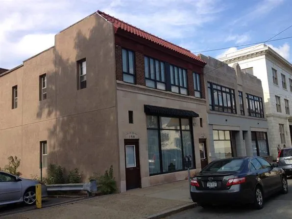 156 Barrett St, Schenectady, NY 12305