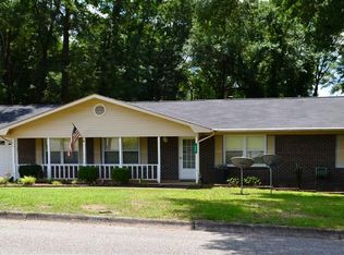 305 Meadow Ln, Enterprise, AL 36330