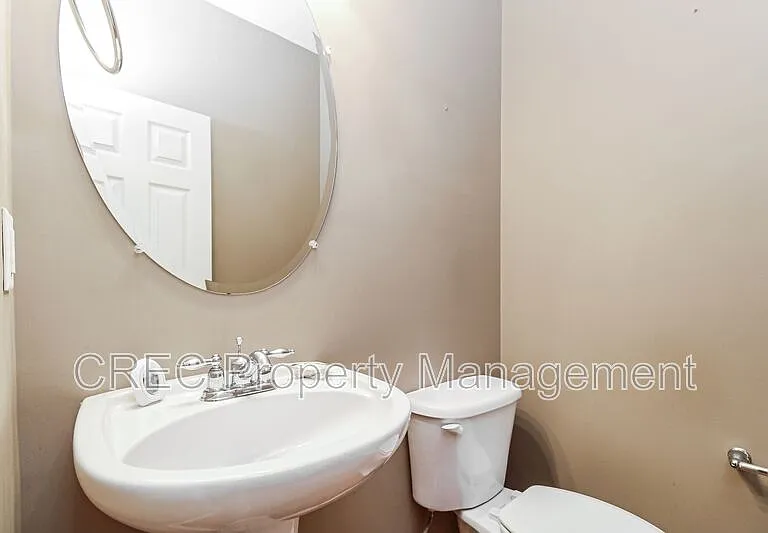 3533 Claremont St — Photo 21