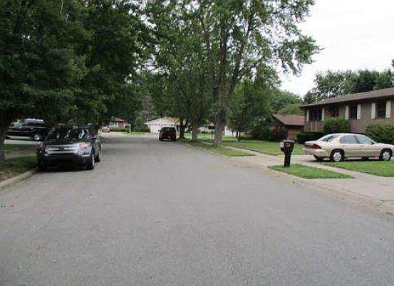 4th image of 2470 W 63rd Ct