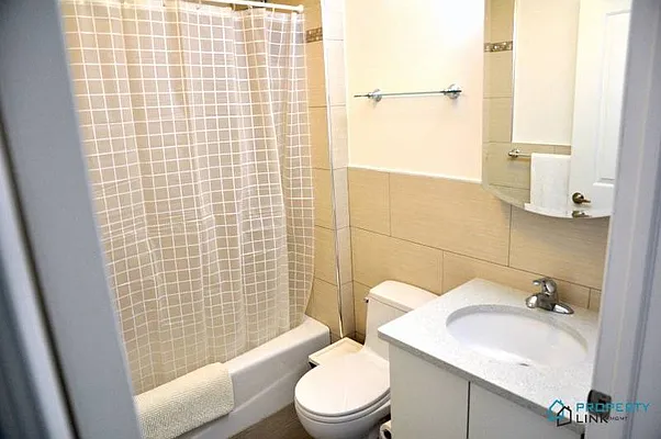 Rented by Property Link Mgmt, LLC | media 17