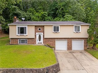 910 Echo Rd, South Charleston, WV 25303