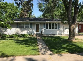 2519 Olive St, Grand Forks, ND 58201